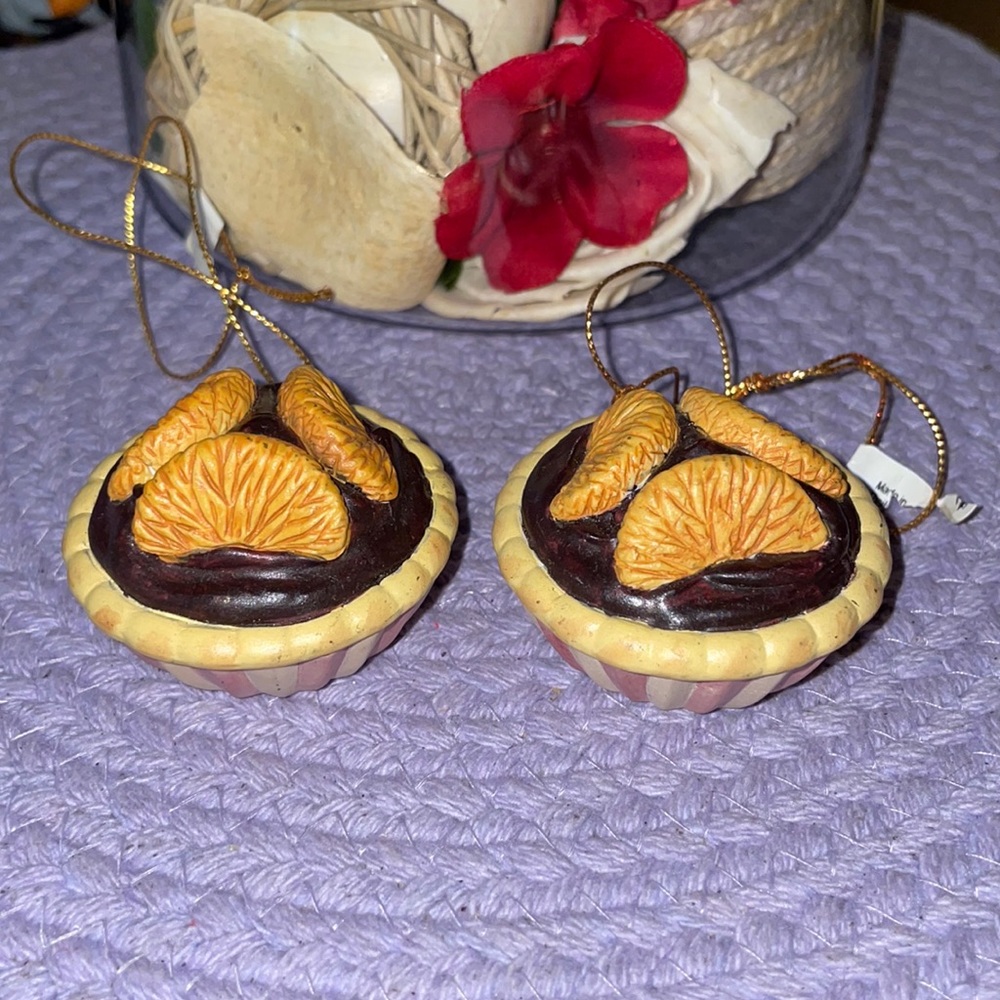 Vintage Katherine’s Collection Set of Chocolate Orange Pie Ornaments!